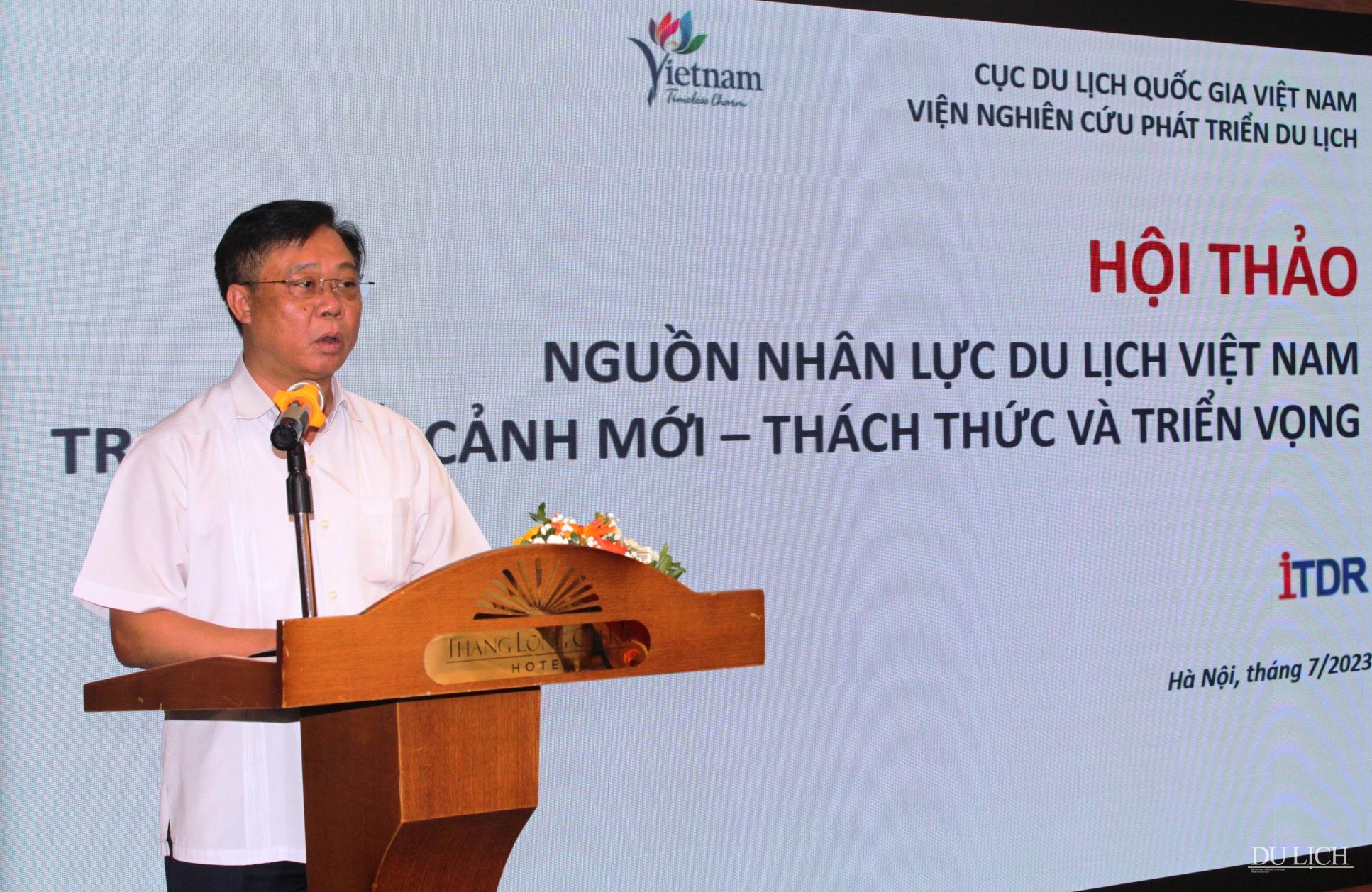 Phó Cục trưởng Cục Du lịch quốc gia Việt Nam Phạm Văn Thủy phát biểu tại hội thảo